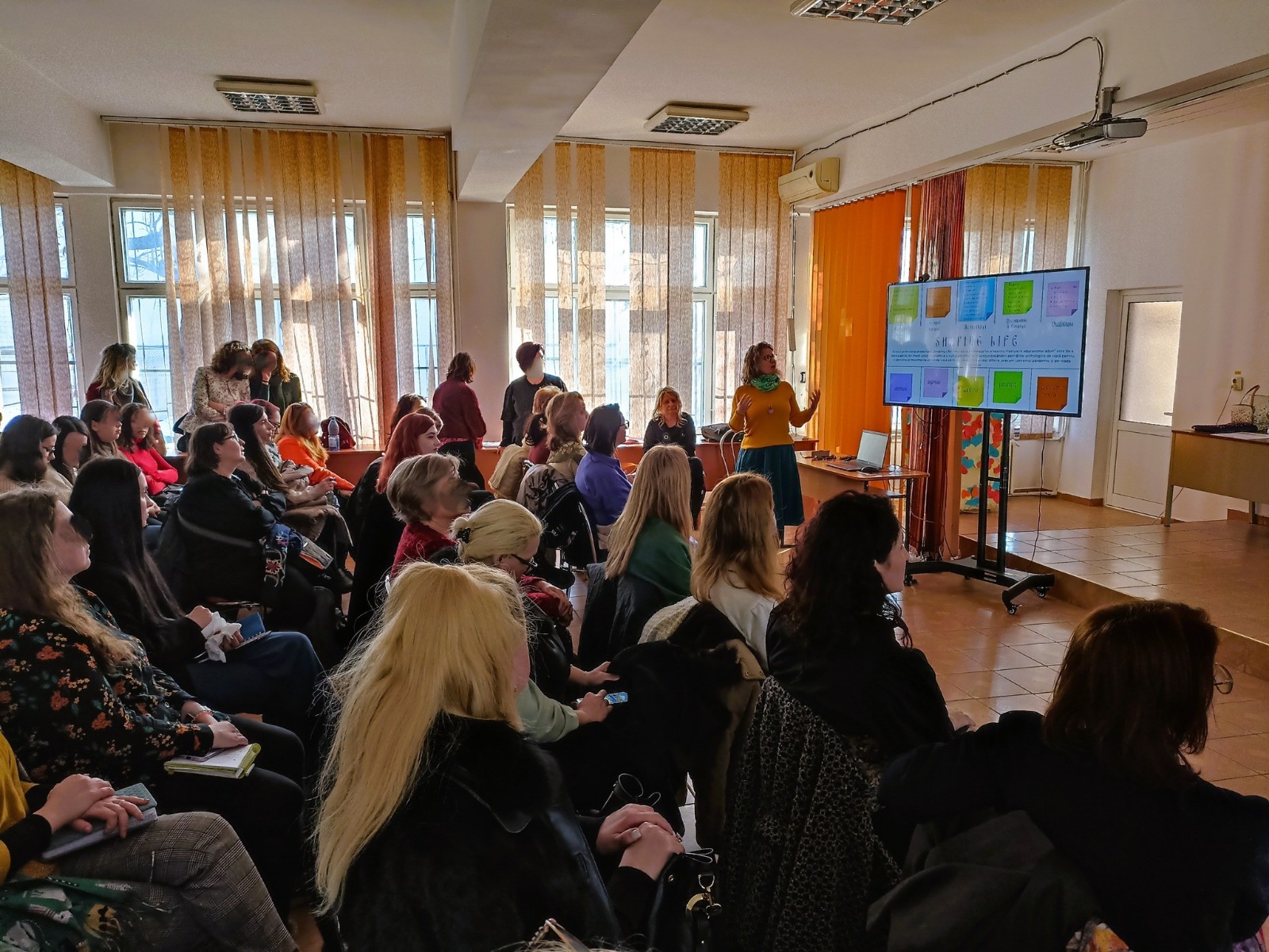 Formări și intervenții educaționale